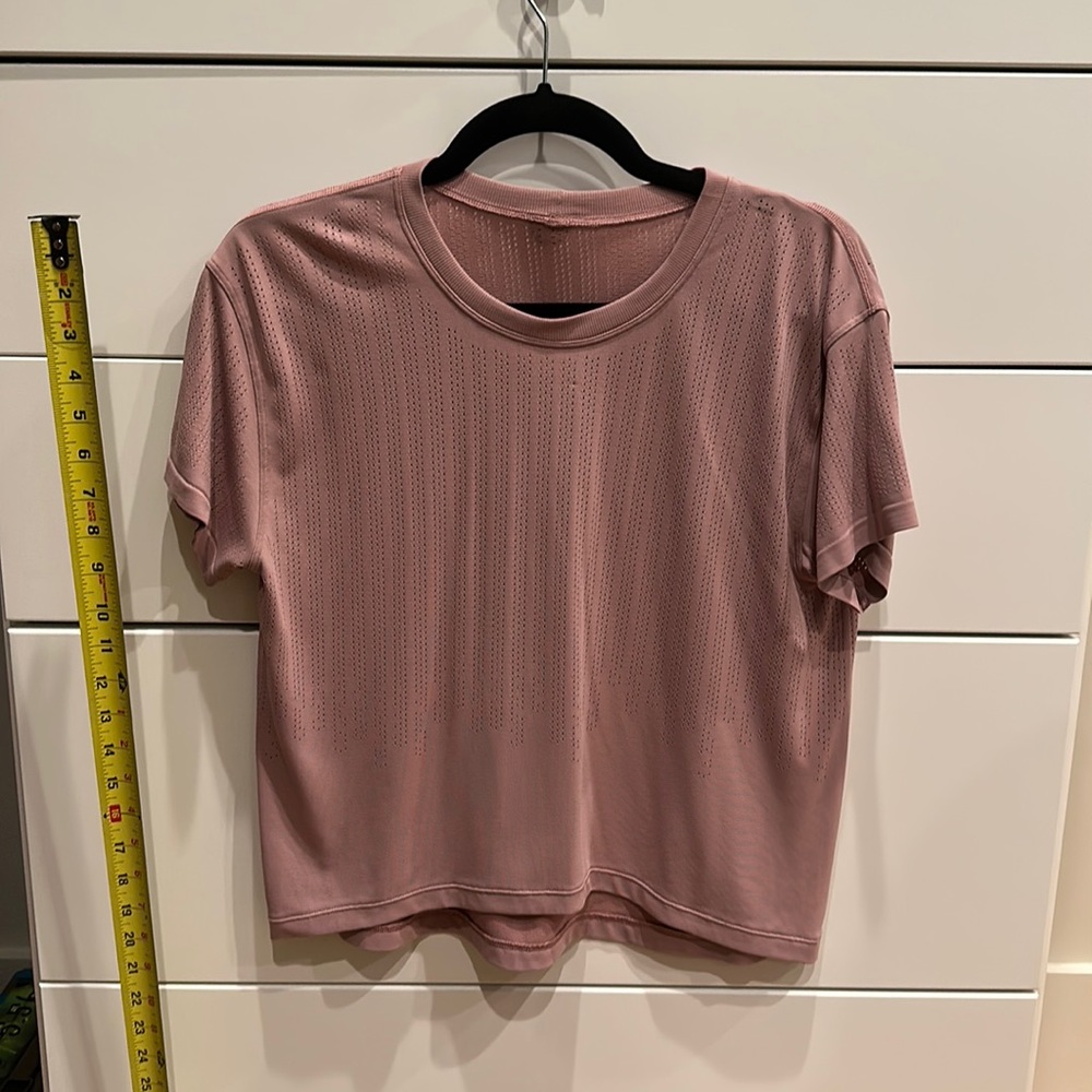 Lulu lemon breeze crop size 10